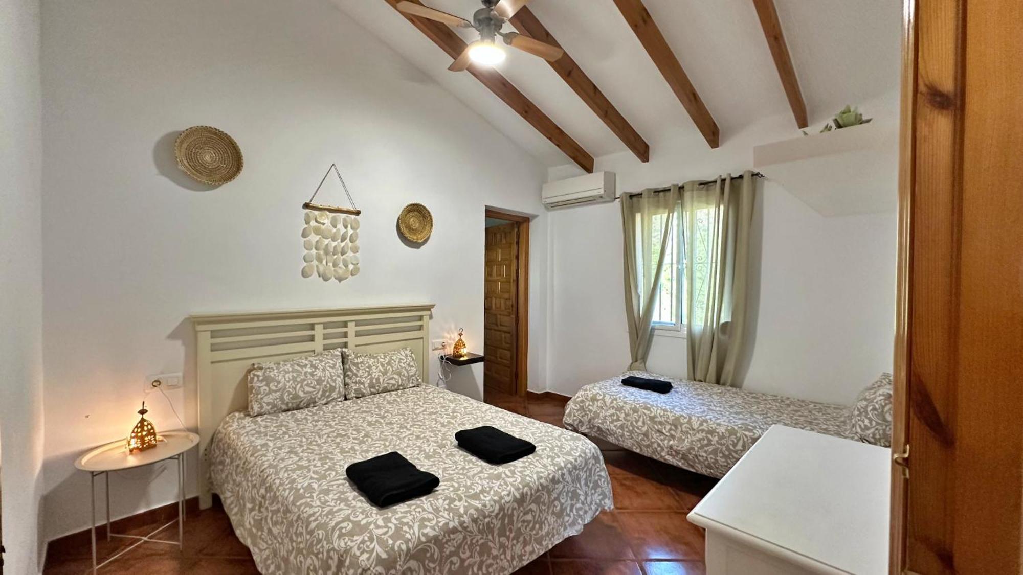 Villa Barbara Piscina Vallada Con Barbacoa By Andaraholidays Malaga Exterior photo